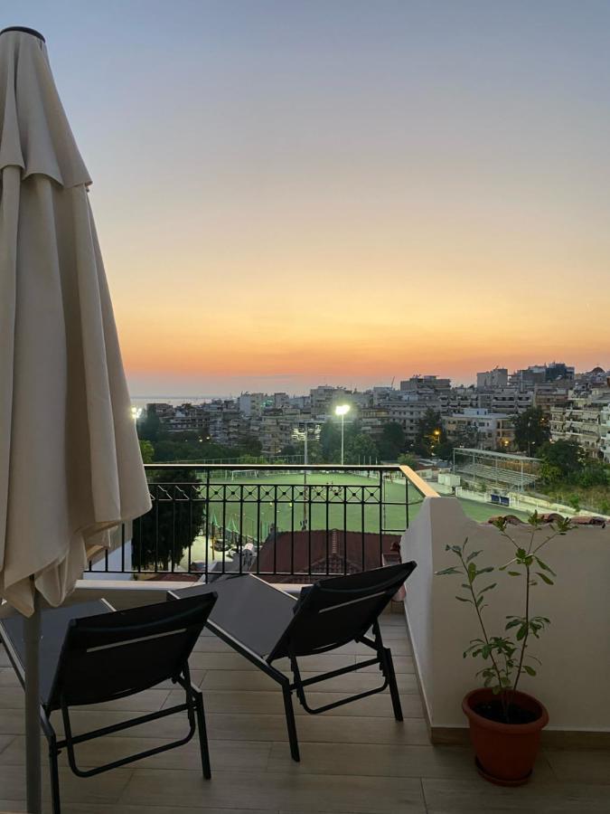 Sunset Rooftop Apartment Salonicco Esterno foto